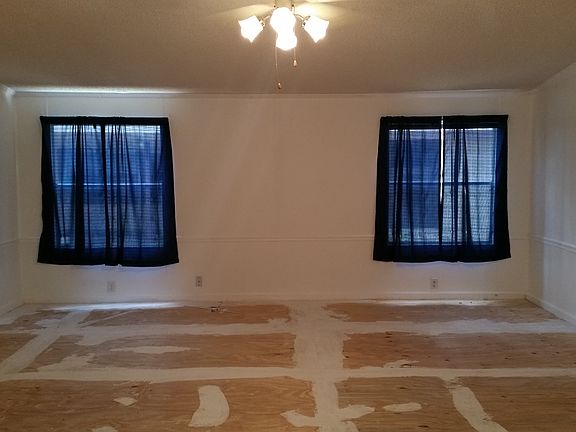 3rd image of 16581 Menorca Dr