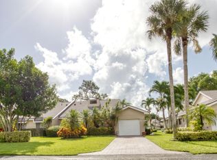 6866 Fountains Cir, Lake Worth, FL 33467