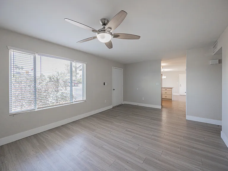 5849 S College Ave — Photo 6
