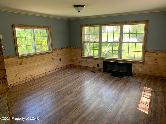 2nd image of 139 Laurel Run Est