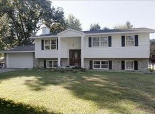 252 Minges Rd E, Battle Creek, MI 49015