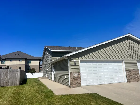 6025 35th St S, Fargo, ND 58104