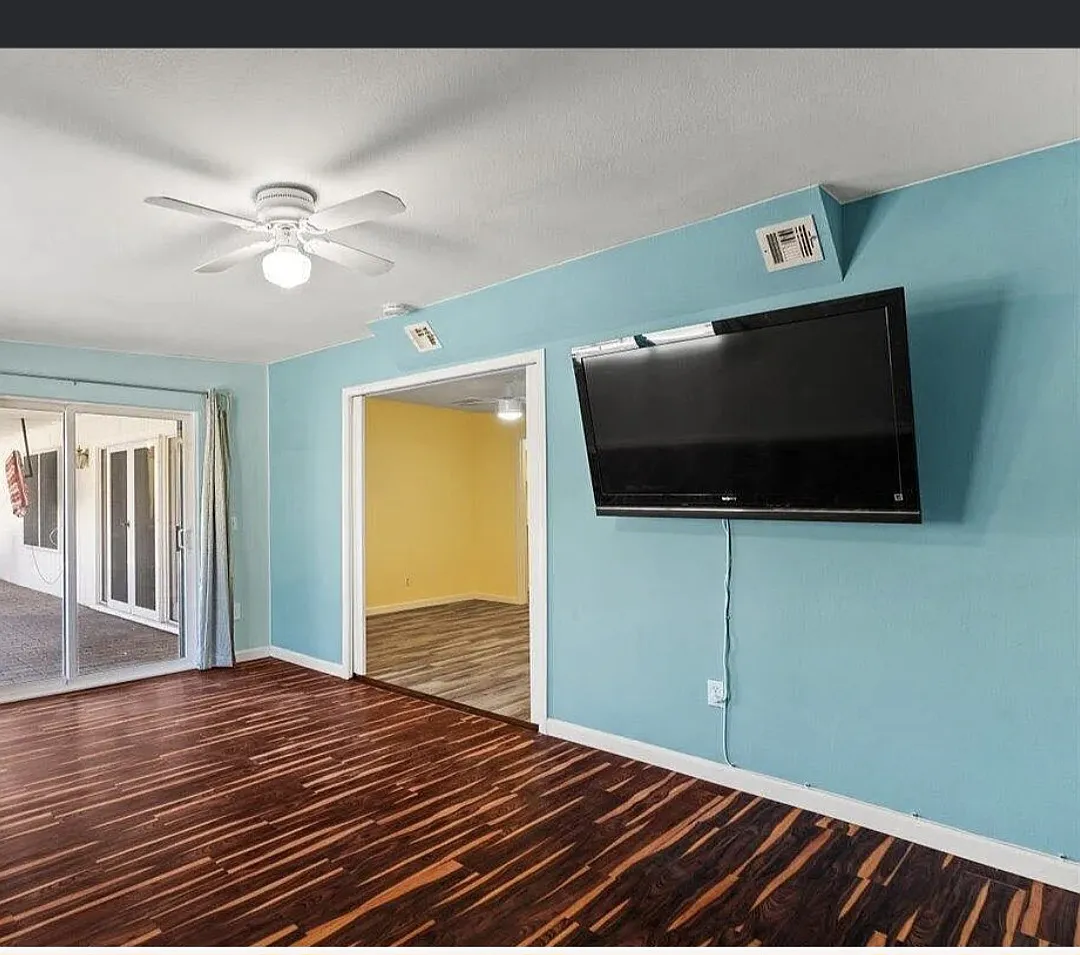 3 bed, 1816 sqft, $1,000 — Photo 2
