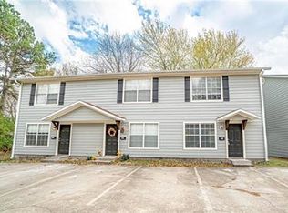 1526 N Addington Ave #1528, Fayetteville, AR 72703