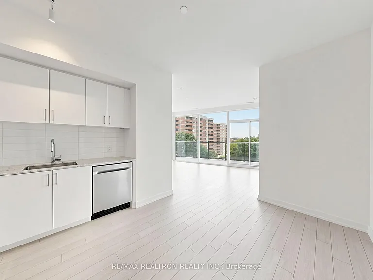 4010 Eglinton Ave W #702 — Photo 8