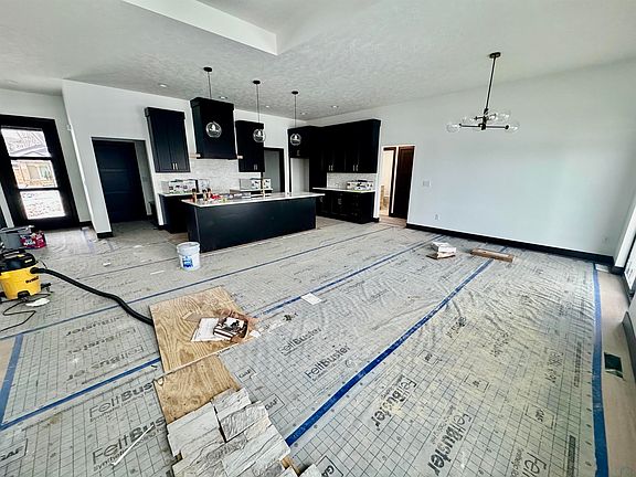 4th image of 6810 Brookside Dr