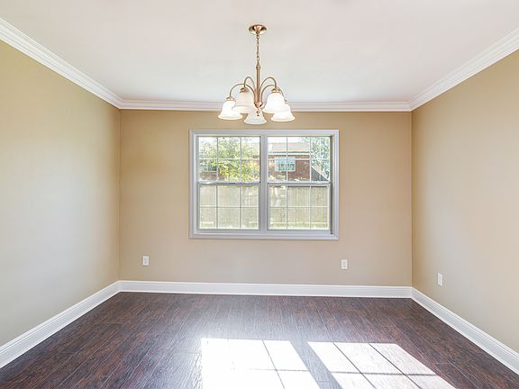 2nd image of 3729 Melissa Dr