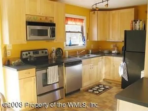 125 School Ln, Toano, VA 23168