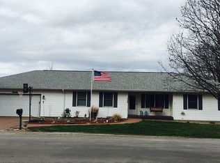 1108 N 7th St, Auburn, IL 62615