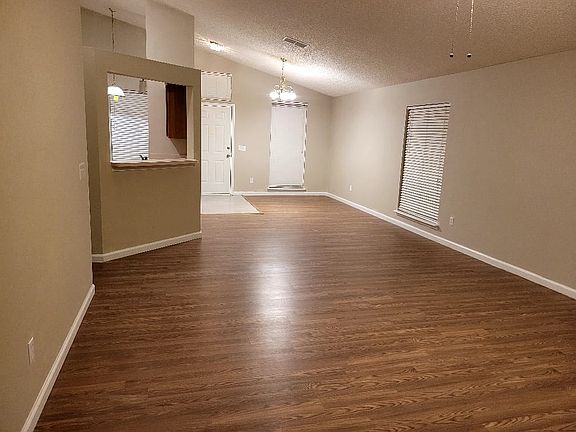 3rd image of 3269 Abbeyfield Dr E