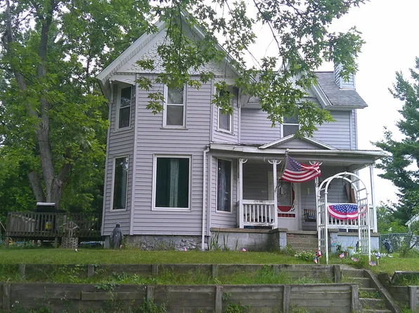 616 W May St, Belding, MI 48809