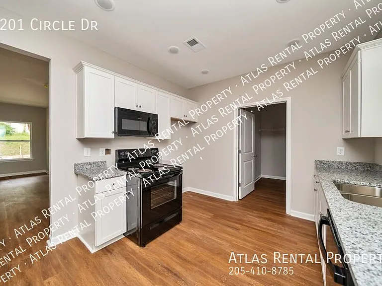 3201 Circle Dr — Photo 12