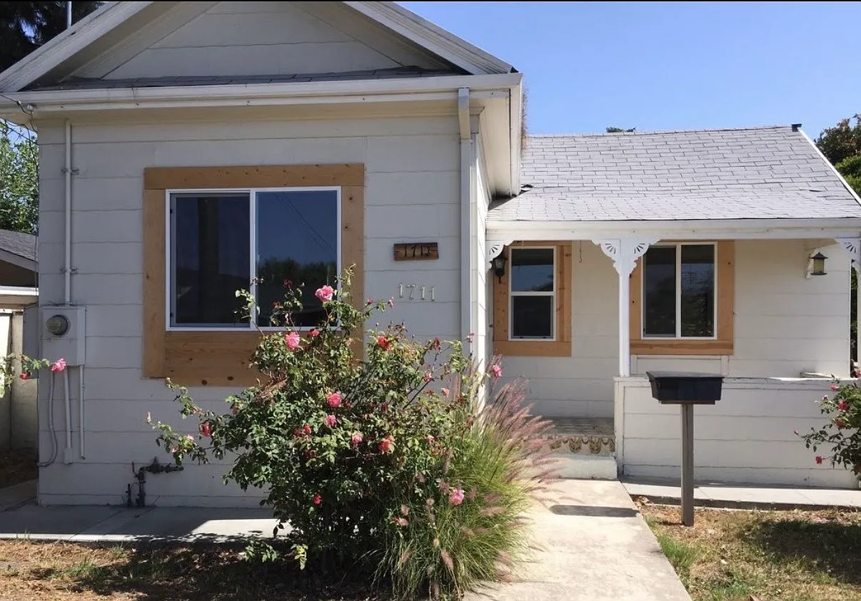 1 bed, 750 sqft, $2,300 — Photo 1