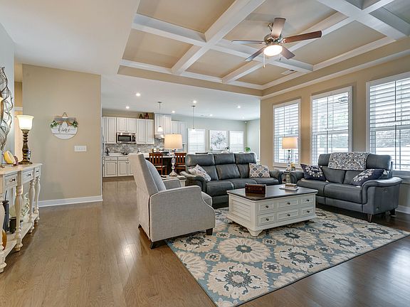 4th image of 3030 Leatherwood Dr