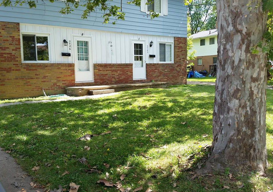 1st image of 2486 Maplehurst Dr