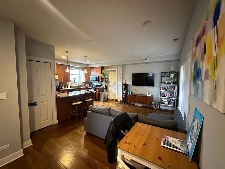 4228 N Whipple St #2N — Photo 2