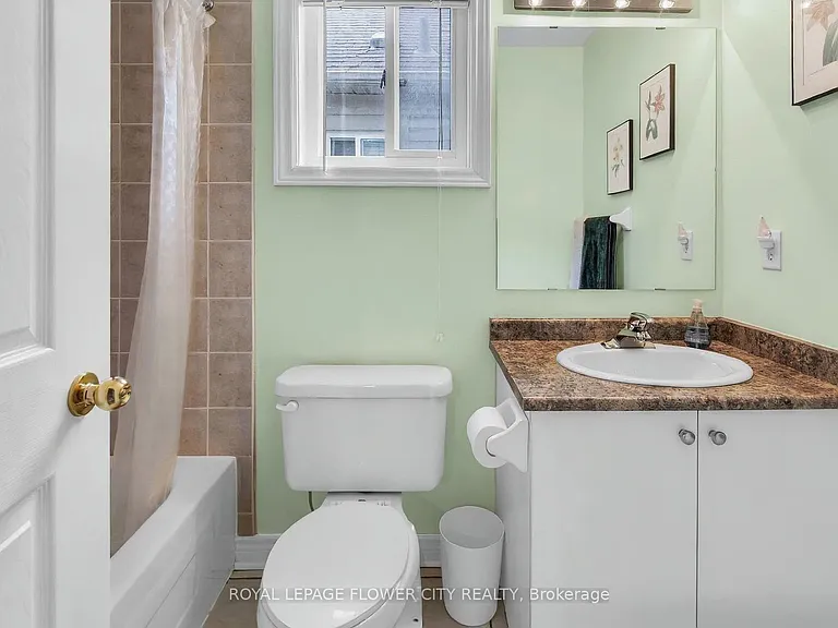 15 Ridgemore Cres — Photo 17