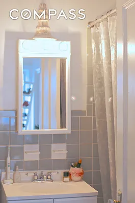 Rented by Compass | media 25