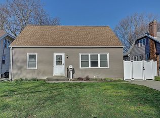 1320 Kimball Ave, Waterloo, IA 50702