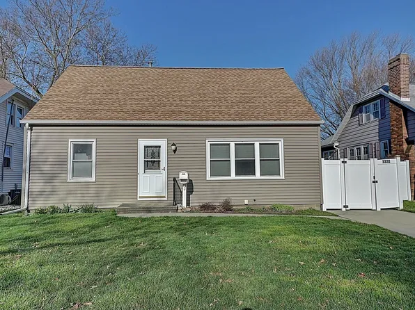 1320 Kimball Ave, Waterloo, IA 50702