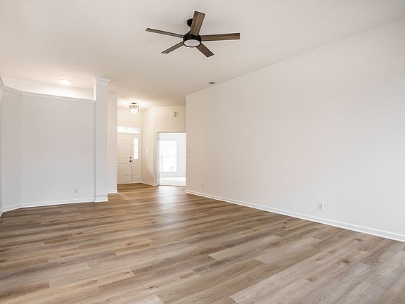 5th image of 11206 Laurel Falls Ln