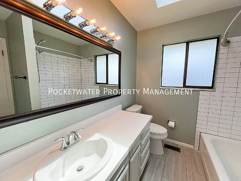 5452 Blackhawk Rd — Photo 25