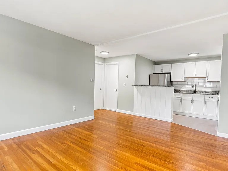 3 Elaine St #33 — Photo 12