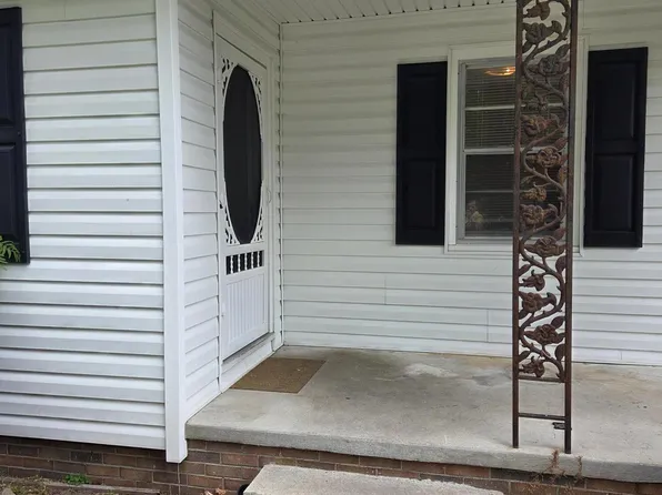 2711 E 2nd St APT B, Greenville, NC 27858