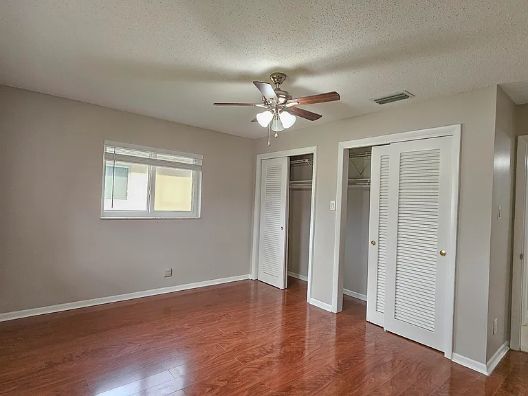 7180 NW 10th Ct — Photo 14