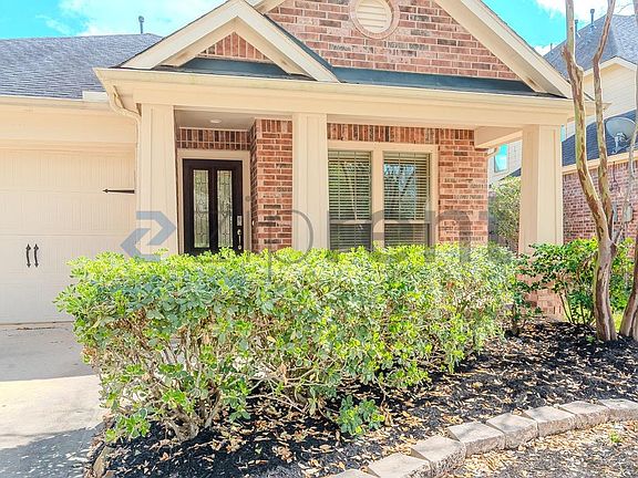 4th image of 2943 Fair Chase Dr