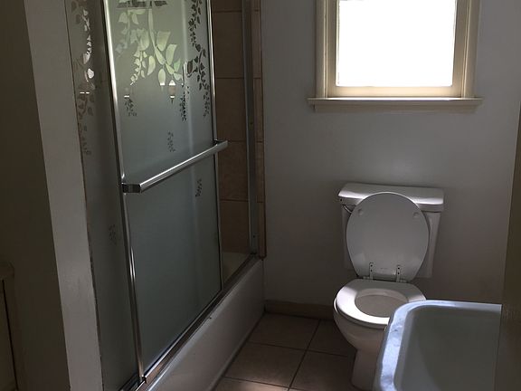 5th image of 4225 Campbell Dr