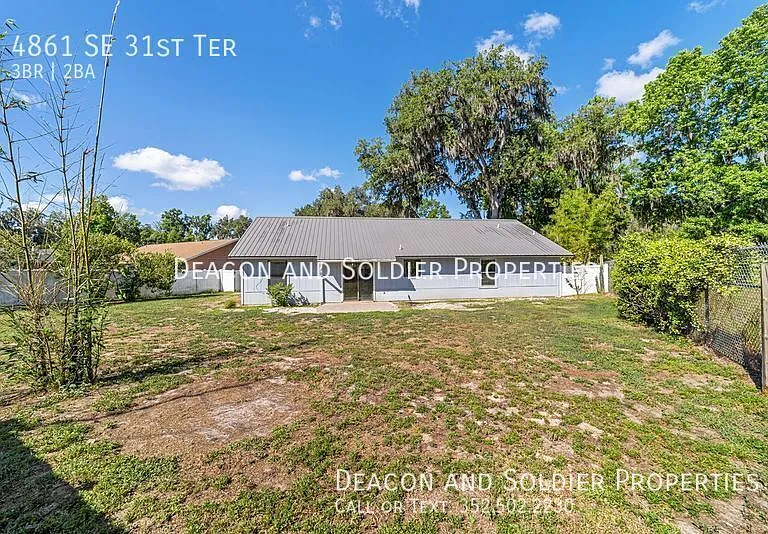 4861 SE 31st Ter — Photo 37