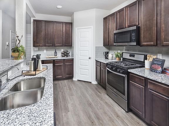 4th image of 5023 Sandstone Way