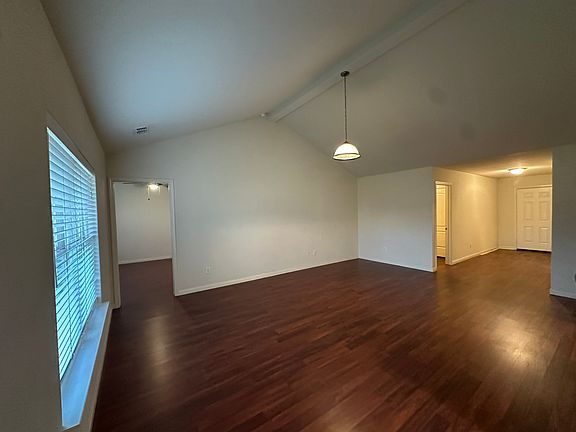 4th image of 1818 Clegg St