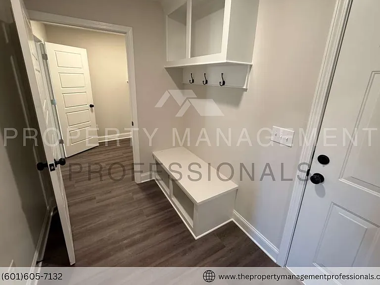 571 Patrick Farms Dr — Photo 33