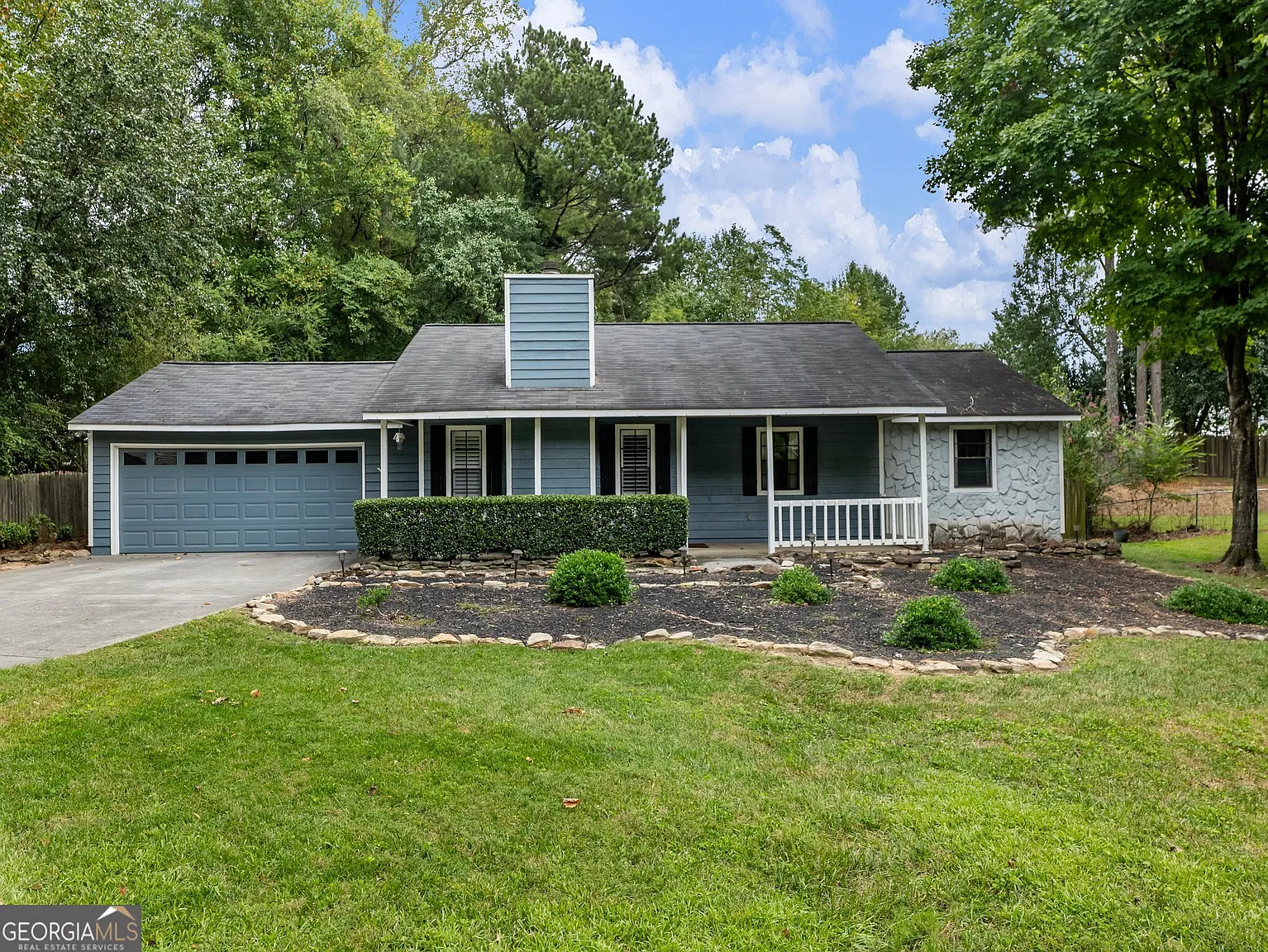 2539 Redfield Dr photo 1