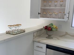 12744 Moorpark St #7, Studio City, CA 91604