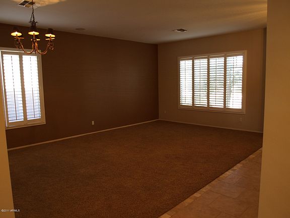 5th image of 851 E Lynx Way