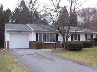 156 Blue Rock Rd, Millersville, PA 17551
