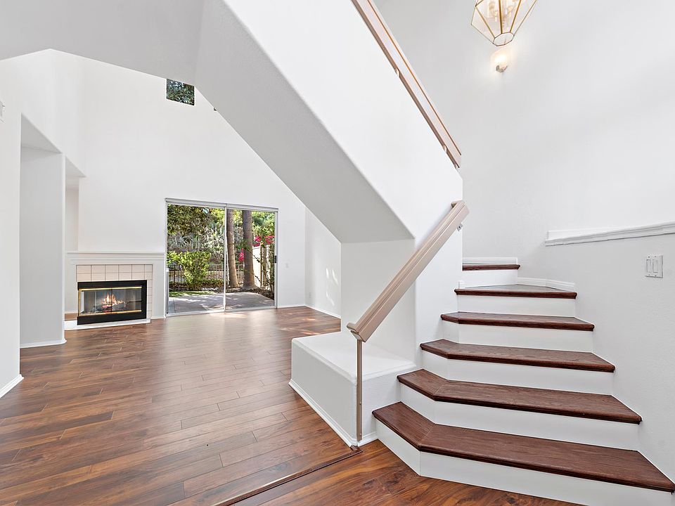 Grand foyer with upgraded stair risers