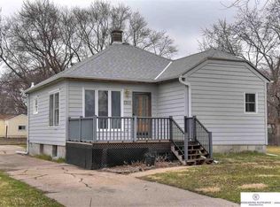 8320 Webster St, Omaha, NE 68114