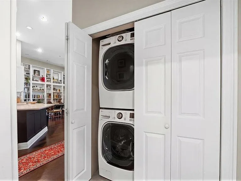 15 Warren St #115 — Photo 10