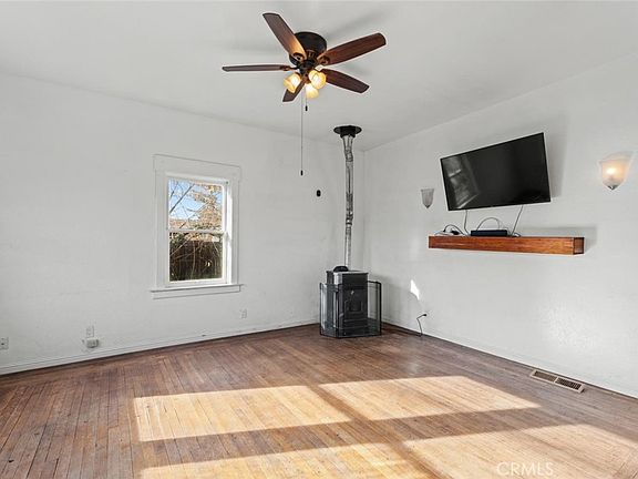 5th image of 630 2nd St
