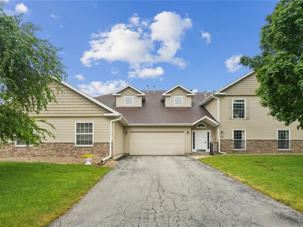 4320 Westchester Dr NE Unit B, Cedar Rapids, IA 52402