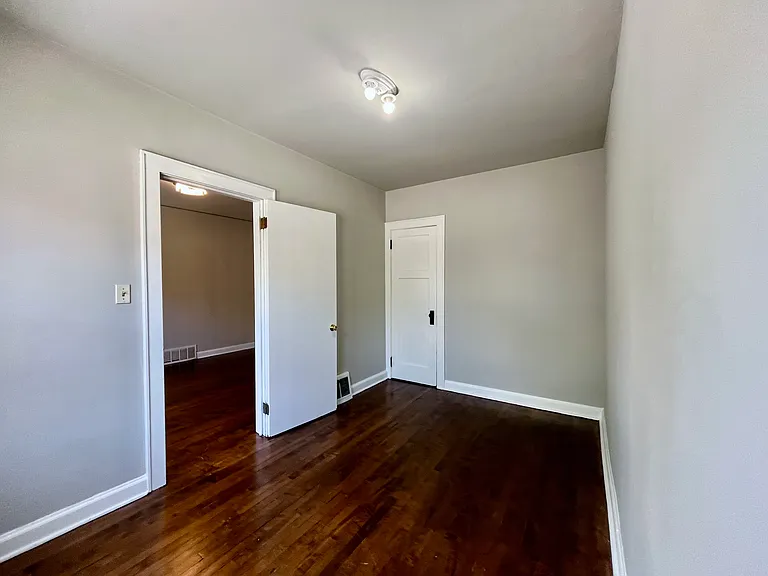 2479 N Dousman St — Photo 10