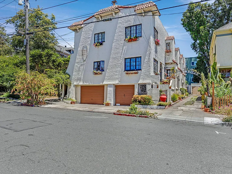 1619 Walnut St #C — Photo 17