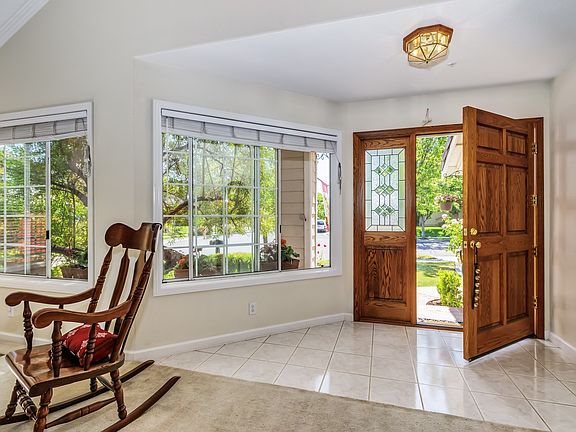 5th image of 4144 Loch Lomand Way