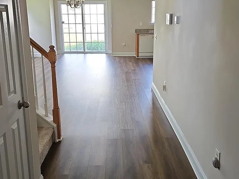 13631 Riding Hill Ave — Photo 2