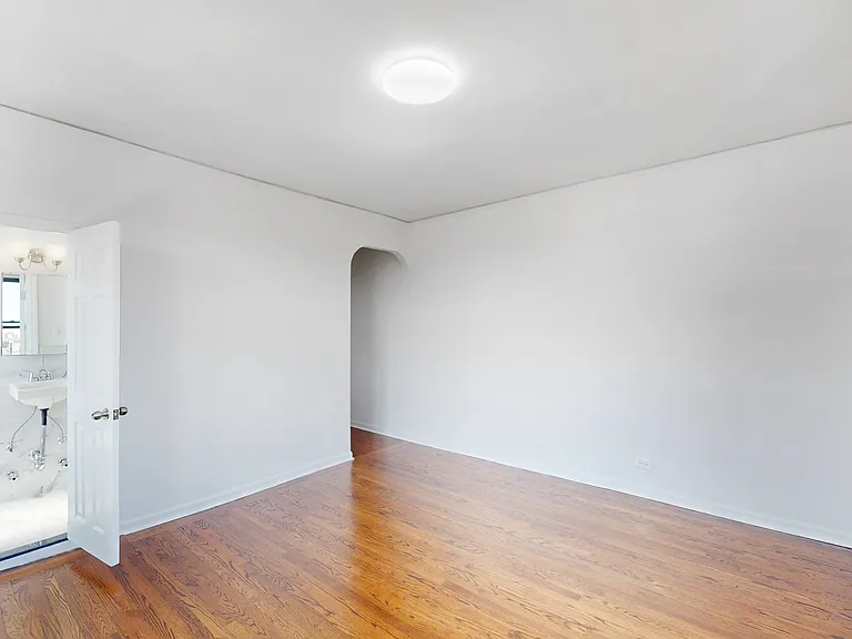 30-06 29th St #6F — Photo 16