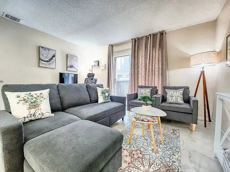 Star Braeswood Apartments — Photo 7